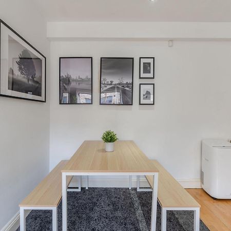 London Waterloo Apartment With Large Private Terrace - View Of The London Eye - 1 Bedroom 1 Bath Eksteriør bilde