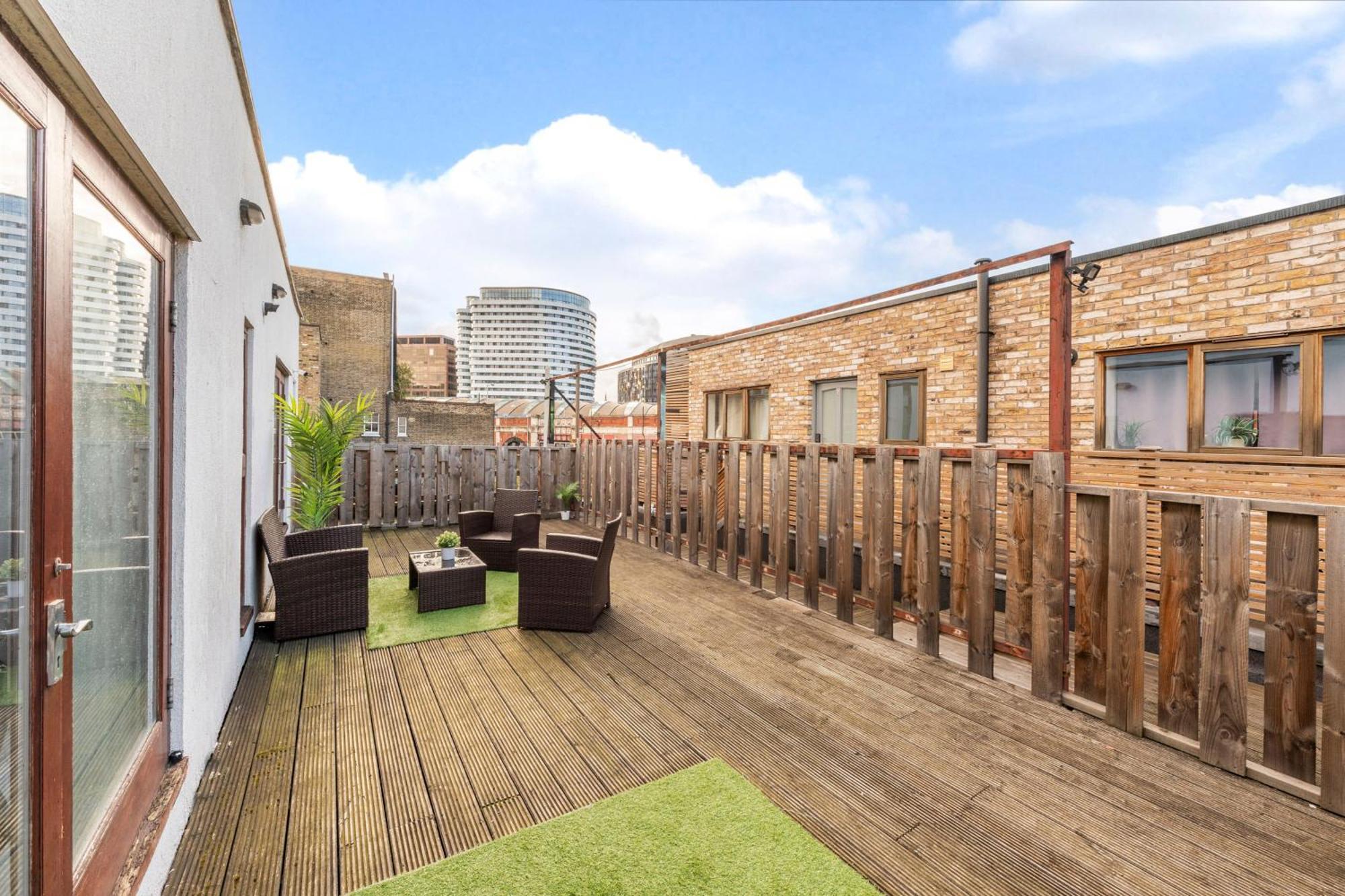 London Waterloo Apartment With Large Private Terrace - View Of The London Eye - 1 Bedroom 1 Bath Eksteriør bilde