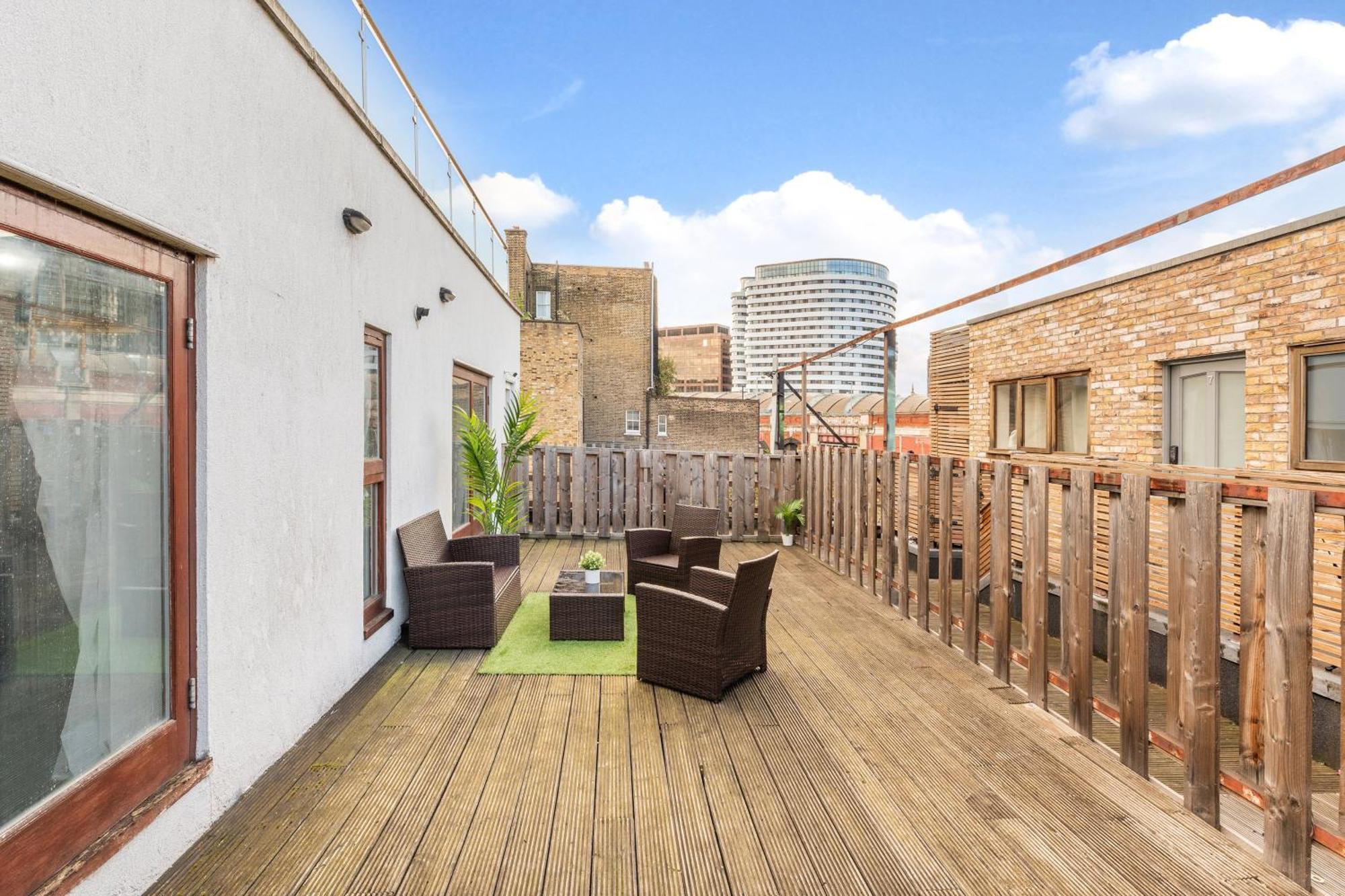 London Waterloo Apartment With Large Private Terrace - View Of The London Eye - 1 Bedroom 1 Bath Eksteriør bilde