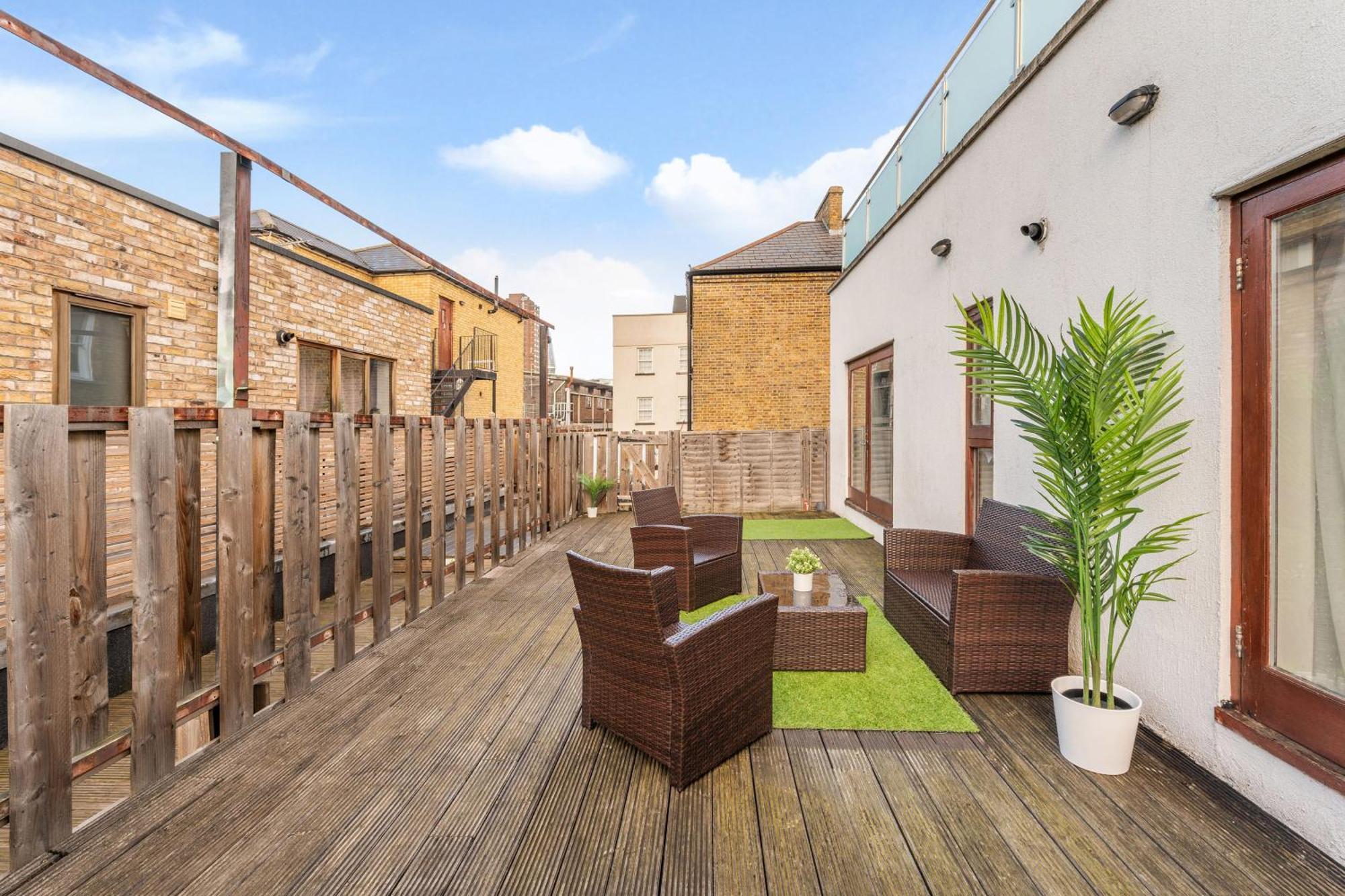 London Waterloo Apartment With Large Private Terrace - View Of The London Eye - 1 Bedroom 1 Bath Eksteriør bilde